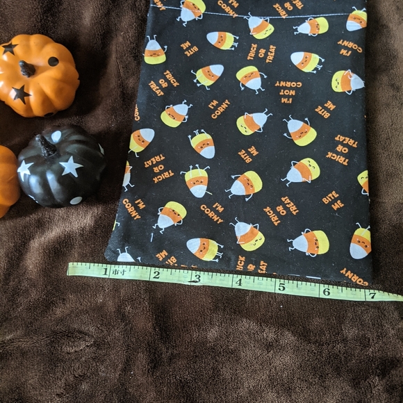 Candy Corn Small Book Sleeve🎃👻📚 - Picture 3 of 5